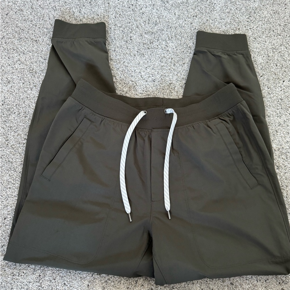 Vuori Meta Jogger 30” Olive Green